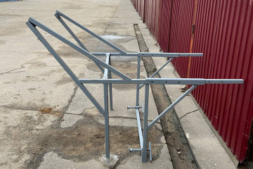 Кронштейн крепления мусоросброса универсальный